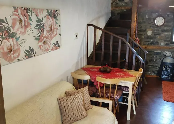 Aretousa Paleósz Ájosz Athanásziosz